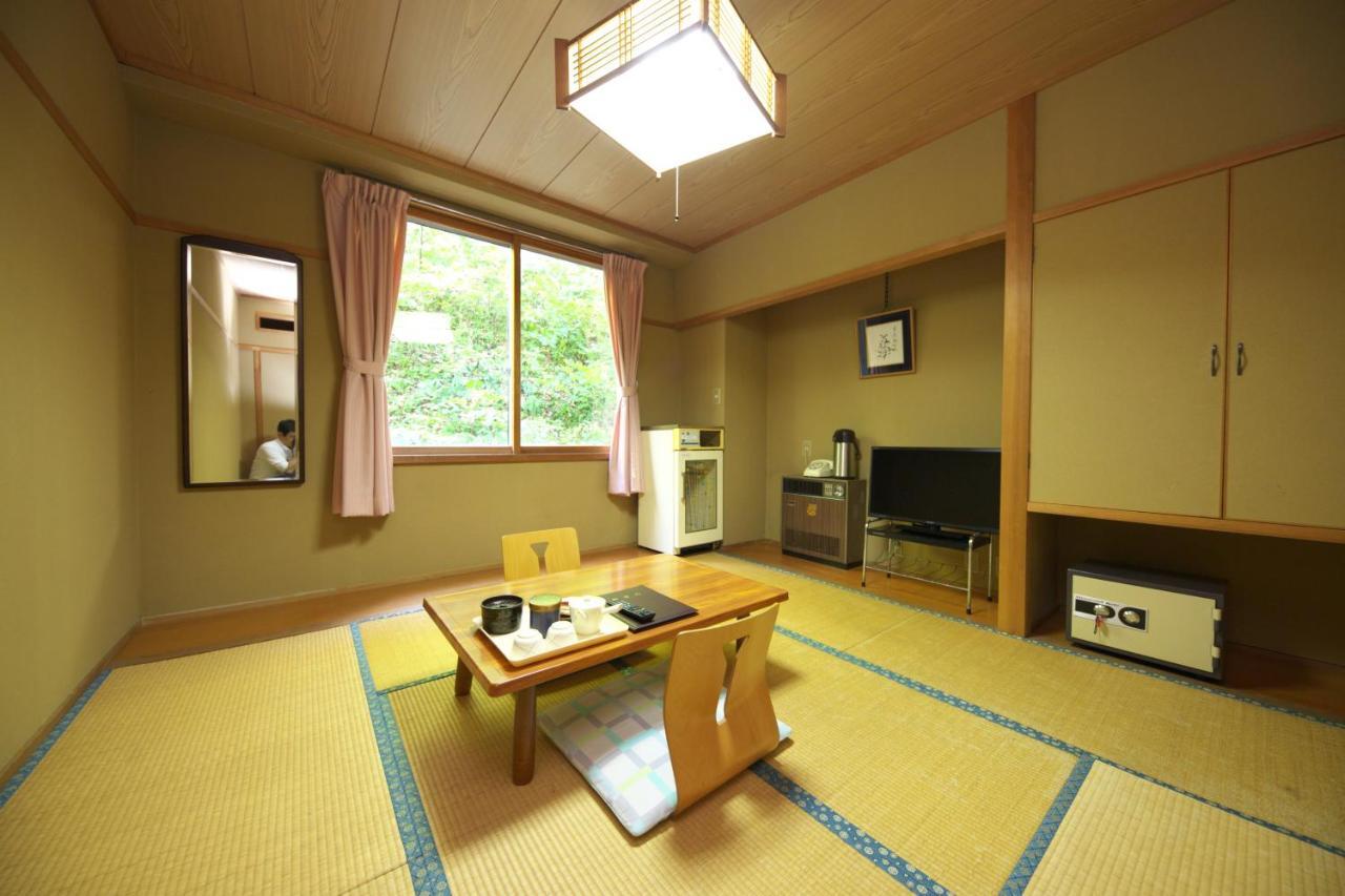 Shiga Swiss Inn Shiga Kogen Exterior photo