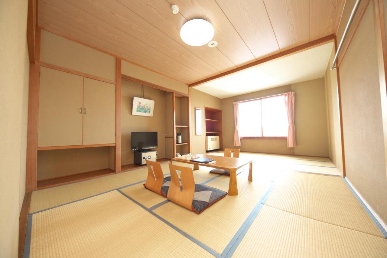 Shiga Swiss Inn Shiga Kogen Exterior photo